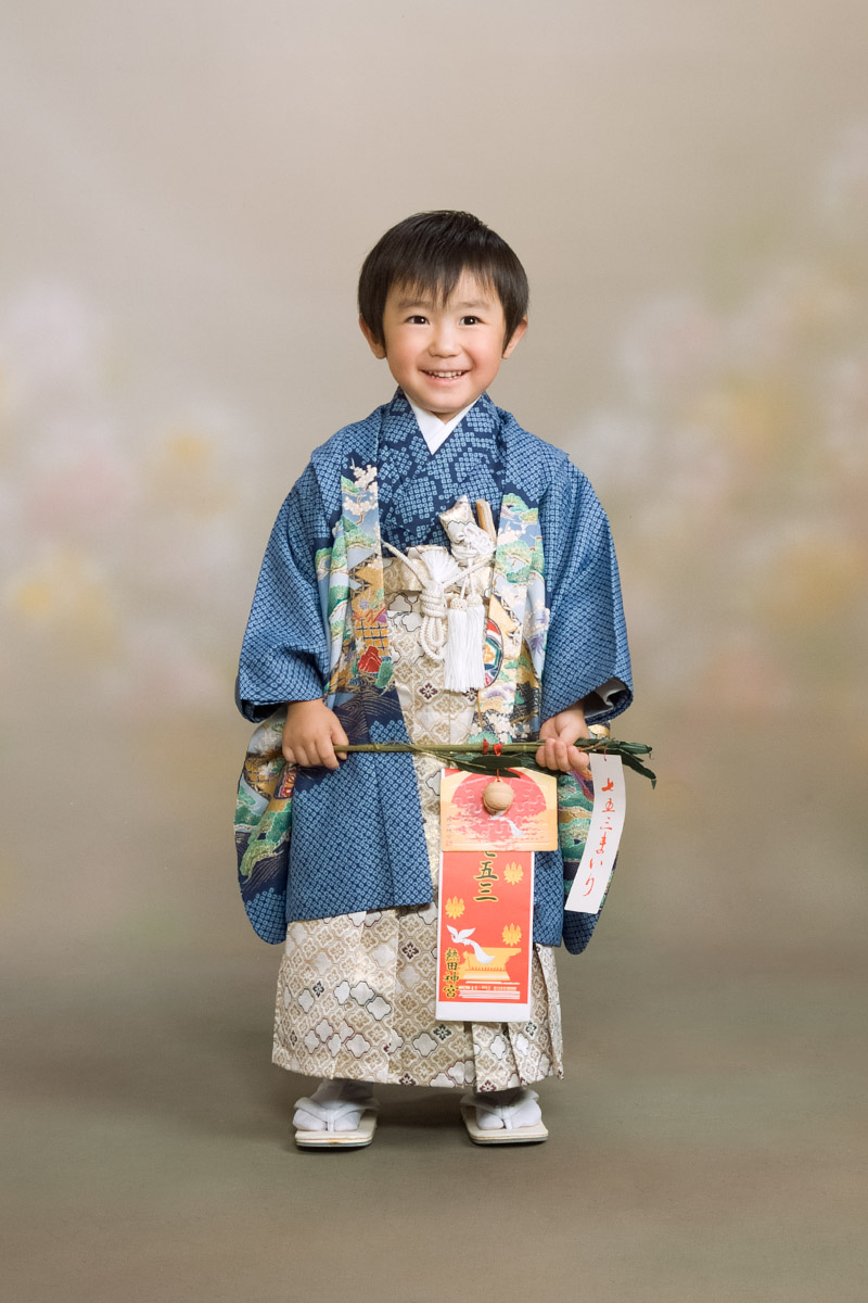 七五三の男の子の写真