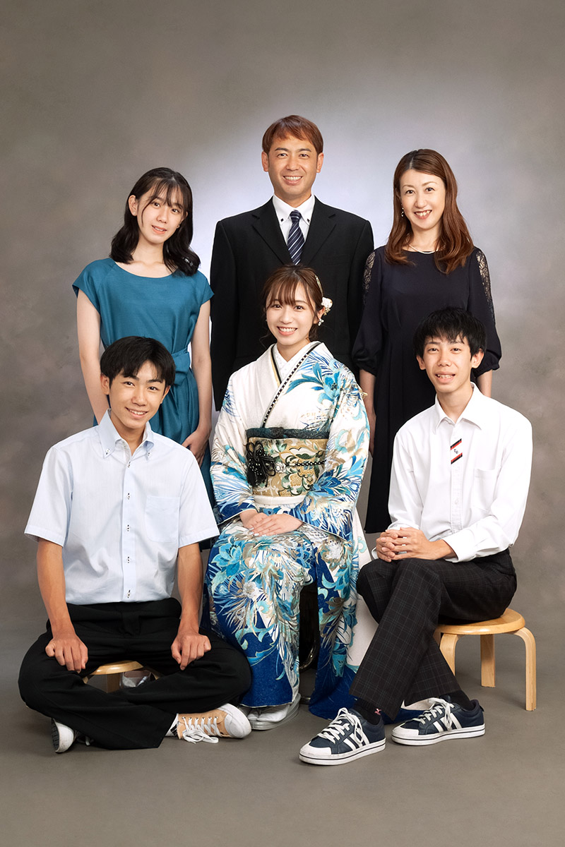 成人式の家族写真